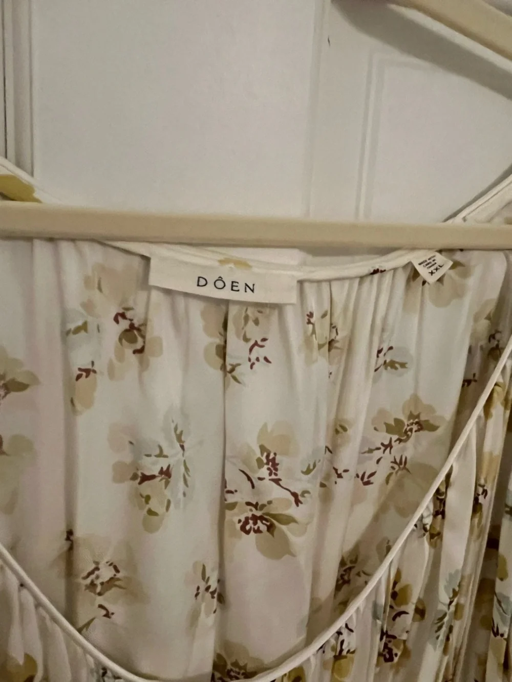 DOEN FLORENCIA DRESS IN GOLD FROLICKING FLORAL XXL - Picture 4 of 5